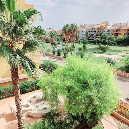 En Punta Prima Con 3 Piscinas, 2 Dormitorios,2 Banos ,parking Y Seguridad 24 Torrevieja