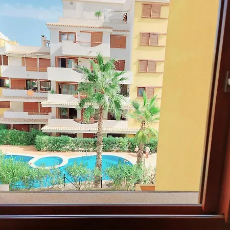 Apartment En Punta Prima Con 3 Piscinas, 2 Dormitorios,2 Banos ,parking Y Seguridad 24 Torrevieja