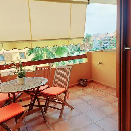 Apartment En Punta Prima Con 3 Piscinas, 2 Dormitorios,2 Banos ,parking Y Seguridad 24 *